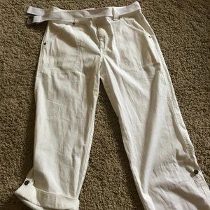 RELATIVITY LADIES CAPRIS - SIZE 10 PETITE - NEW WITH TAGS